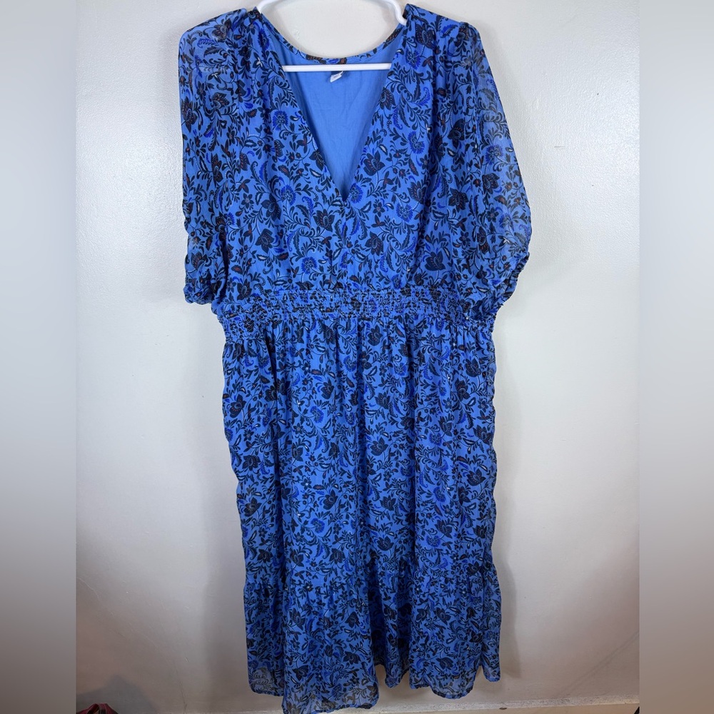 Old Navy Floral Dress Blue XXL Chiffon Smocked Waist V-Neck Lined Officewear